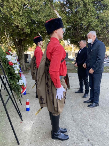 bozo-galic-i-damir-dekanic-obiljezili-210-obljetnicu-rodenja-bana-josipa-sokcevica06