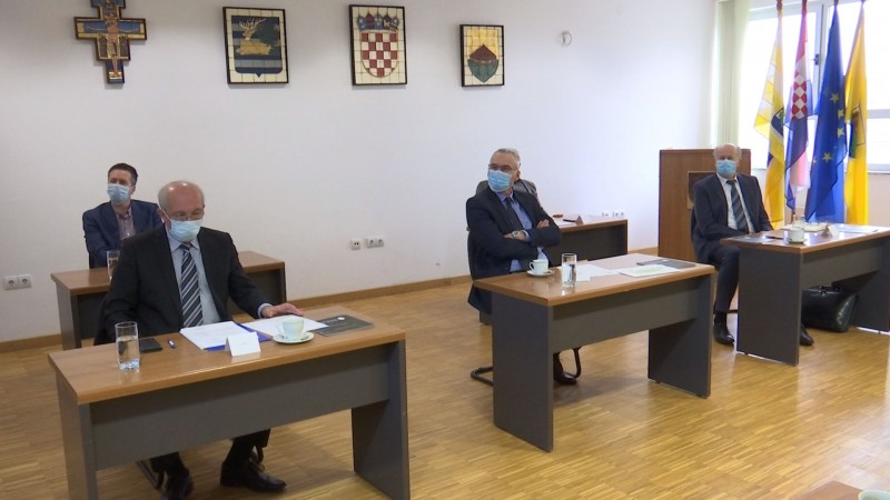 u-otoku-odrzan-radni-sastanak-za-nastavak-izgradnje-prometnice-od-otoka-do-bosnjaka006