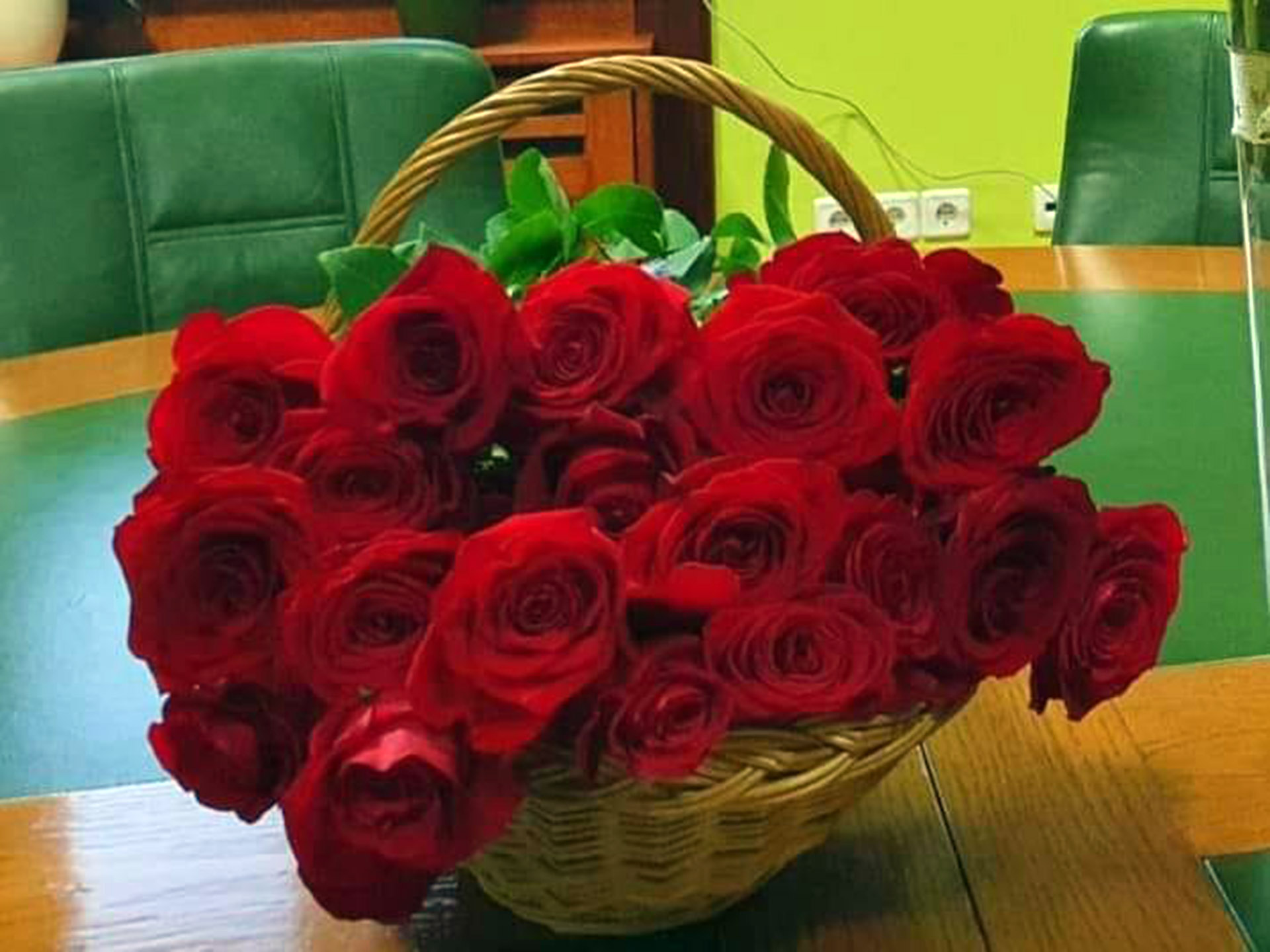 Sretan Vam Dan žena