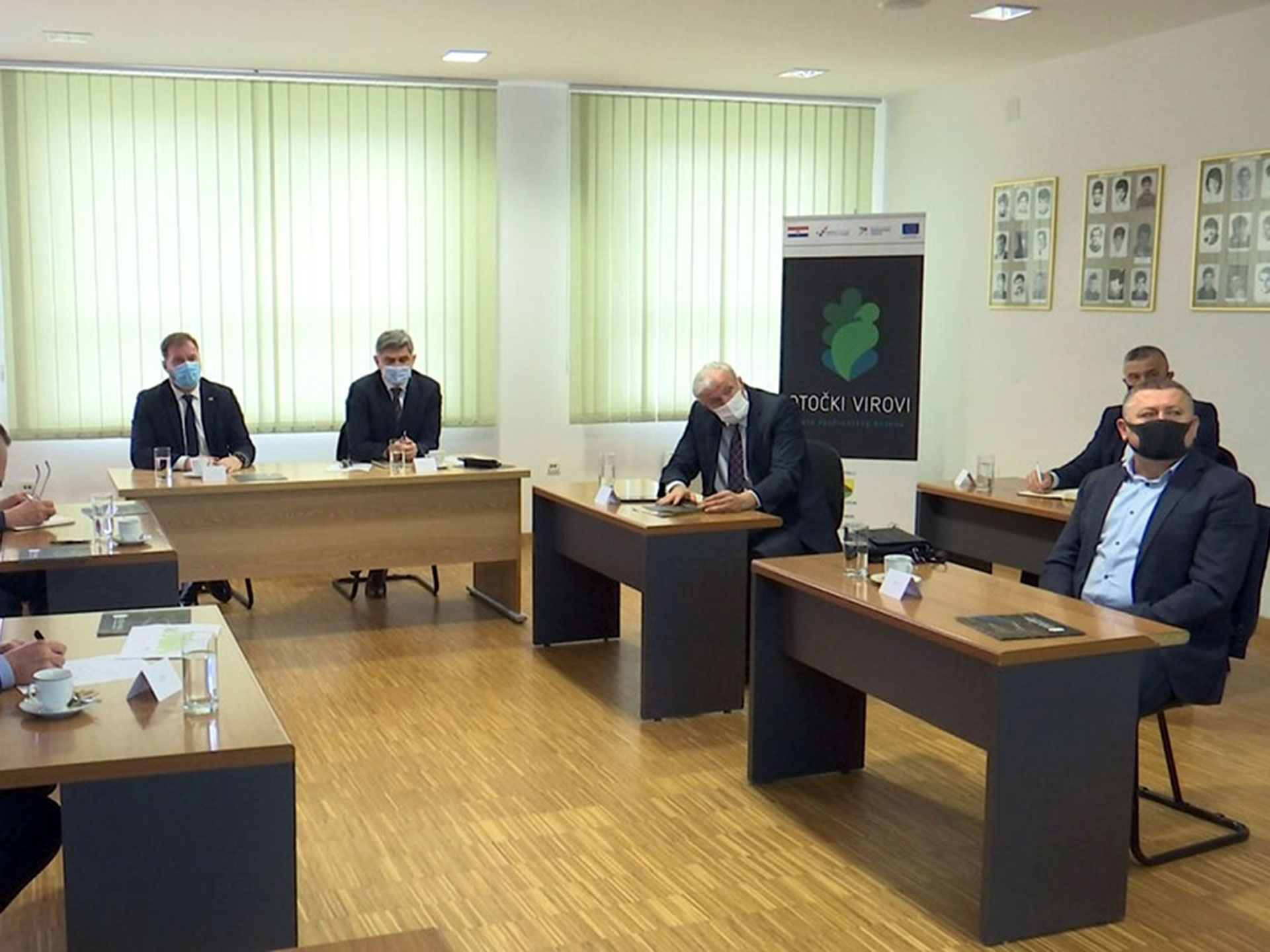 U Otoku održan radni sastanak za nastavak izgradnje prometnice od Otoka do Bošnjaka